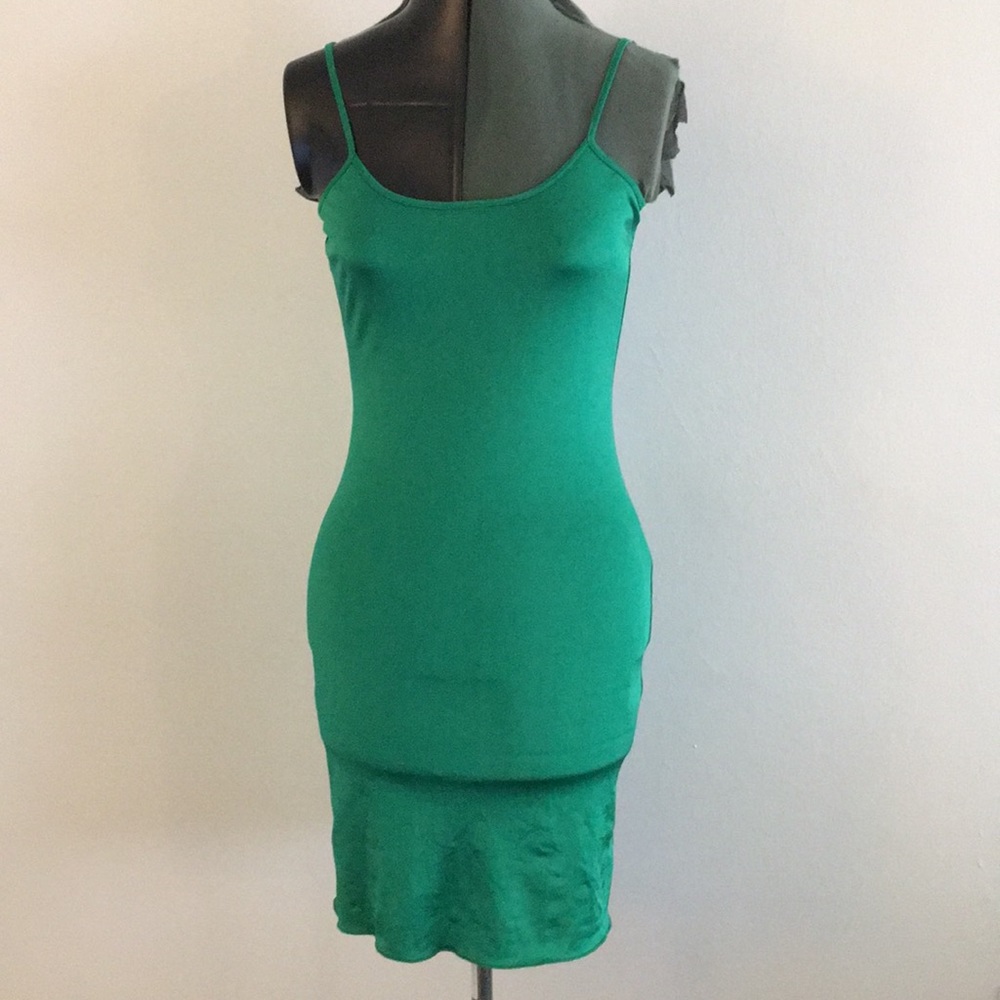 Emerald green slip